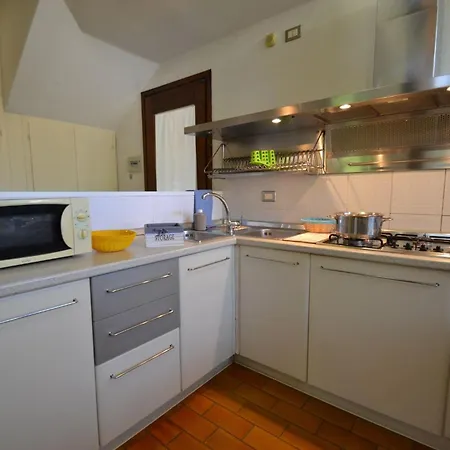 Vila Spacious By The Bibione